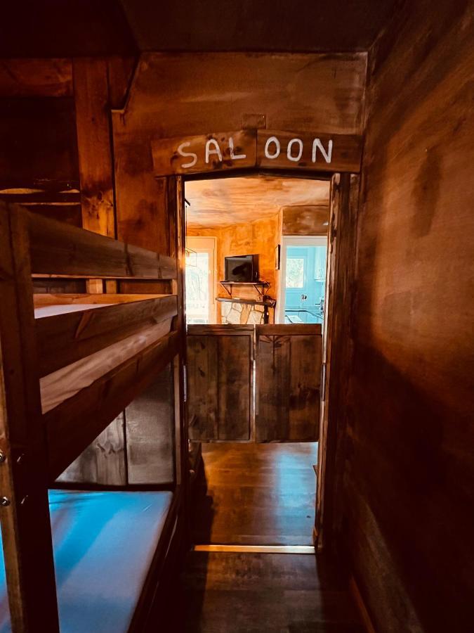 OLD WEST HOUSE Pantano de San Juan Apartment San Martin de Valdeiglesias Bagian luar foto